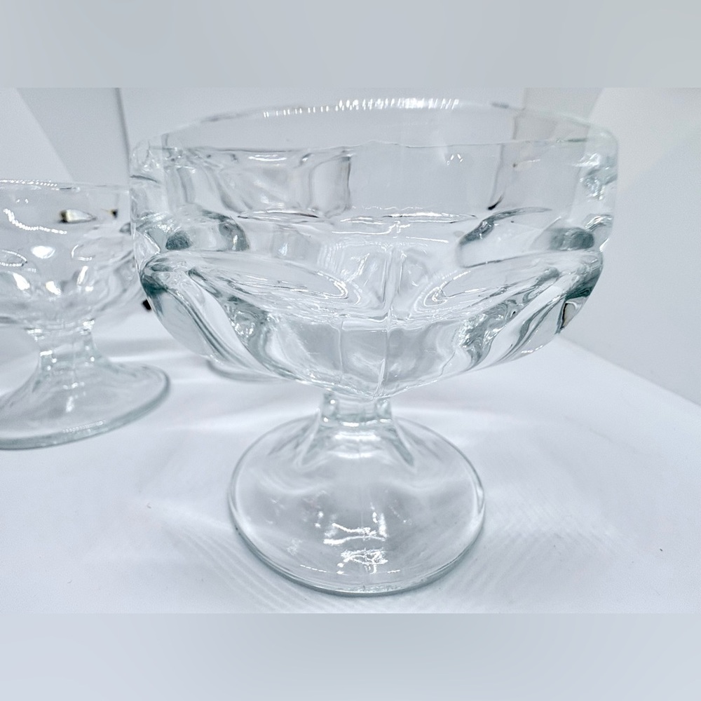 Vintage Clear Pressed Glass Sherbet Dessert Cups Set of 3 Swirl Panel - Picture 6 of 7